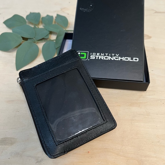 Identity Stronghold RFID Leather Wallet - Picture 2 of 6